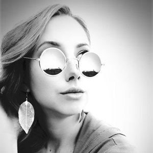 Meet your Posher, Desiree